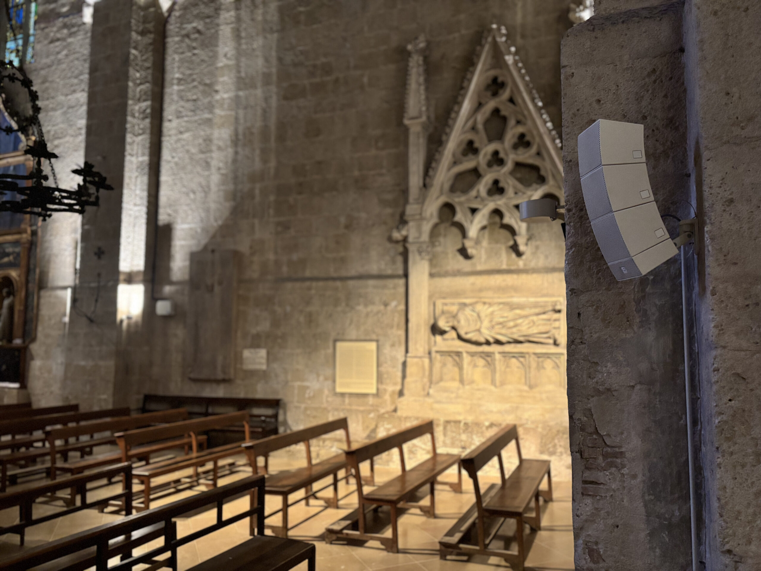 Instalación de sonido profesional en iglesia